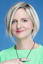 Marianne Elliott